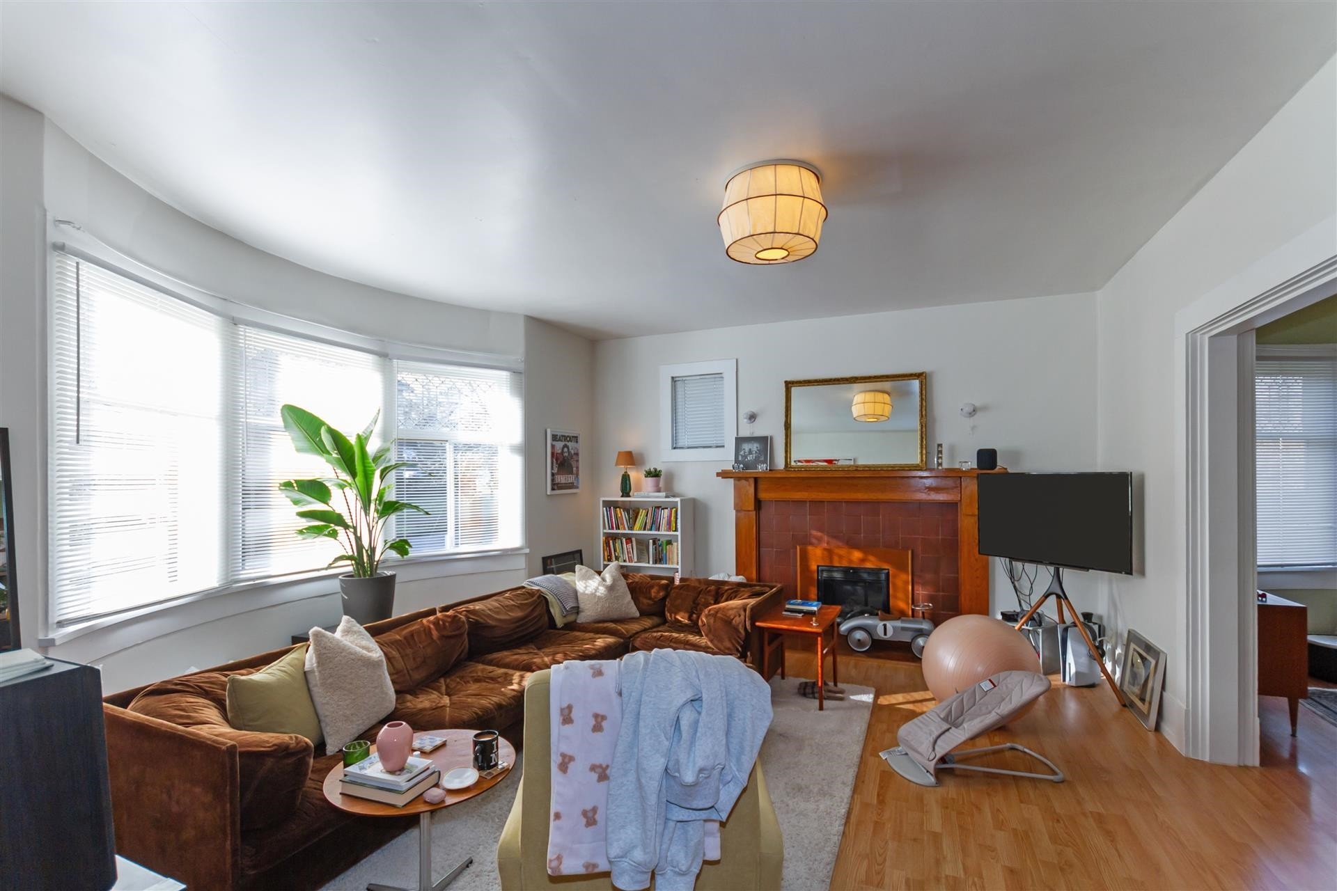 1925 Adanac Street, Vancouver, BC