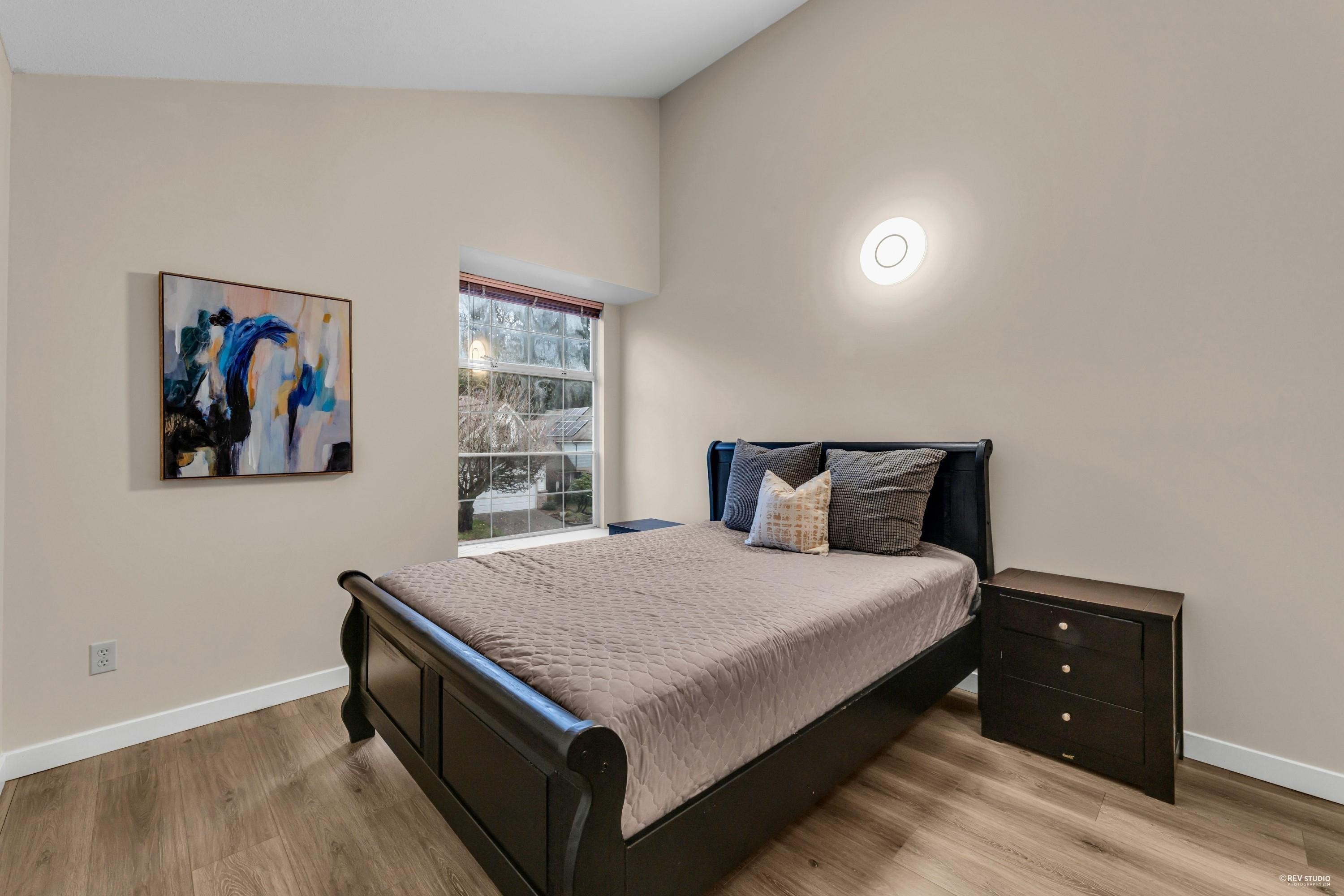 2986 Delahaye Drive, Coquitlam, BC - Indoor Photo Showing Bedroom