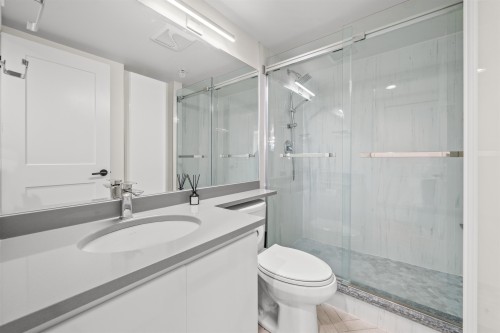 706-867 Hamilton Street, Vancouver, BC - Indoor Photo Showing Bathroom