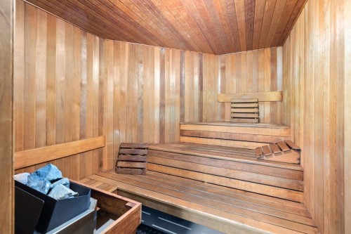 706-867 Hamilton Street, Vancouver, BC - Indoor Photo Showing Other Room