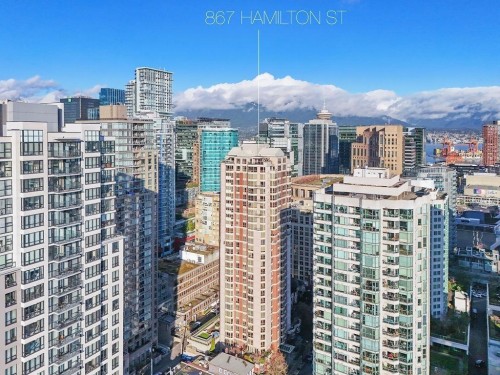 706-867 Hamilton Street, Vancouver, BC - Outdoor With Facade
