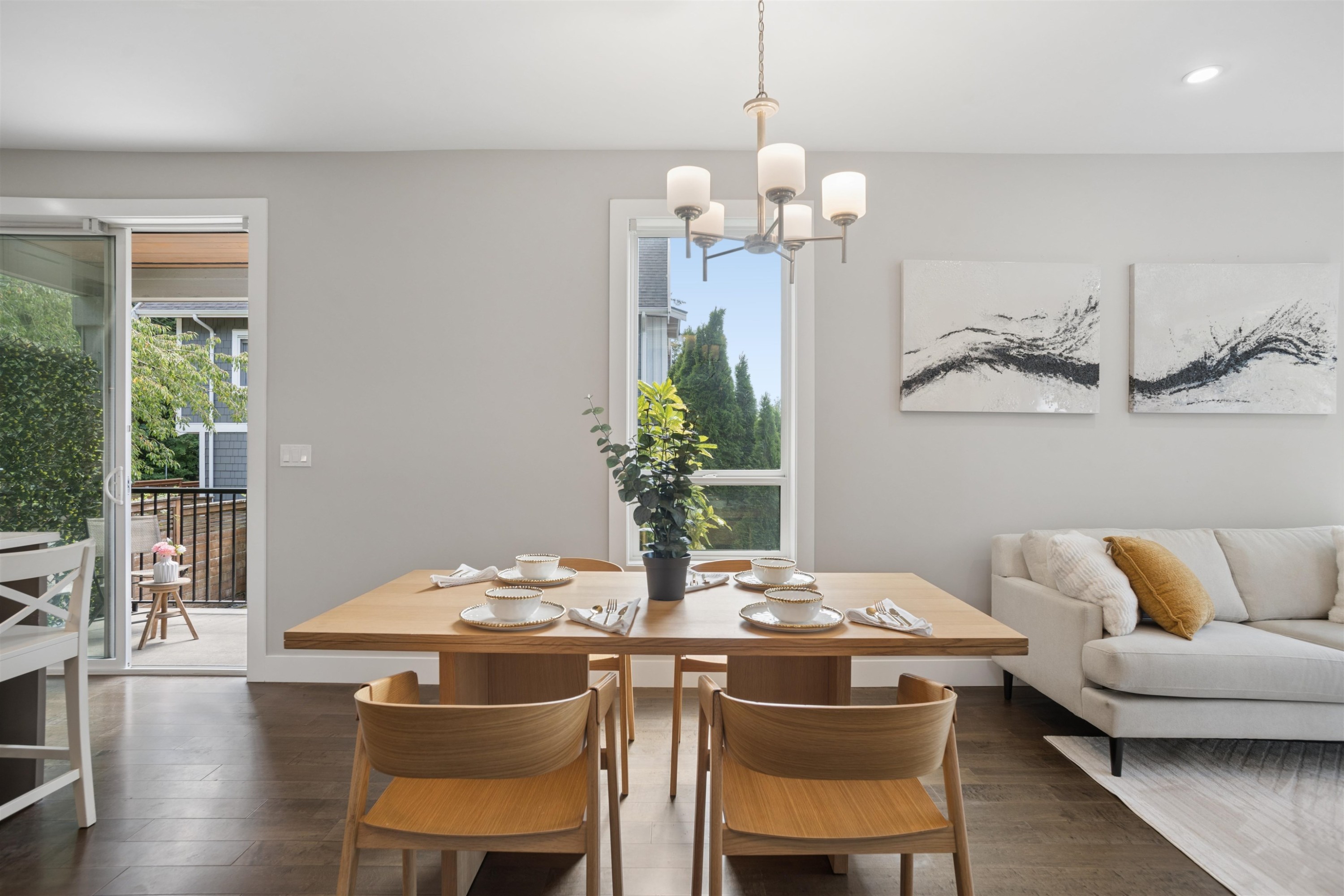 2020 Carson Court, North Vancouver, BC - Indoor