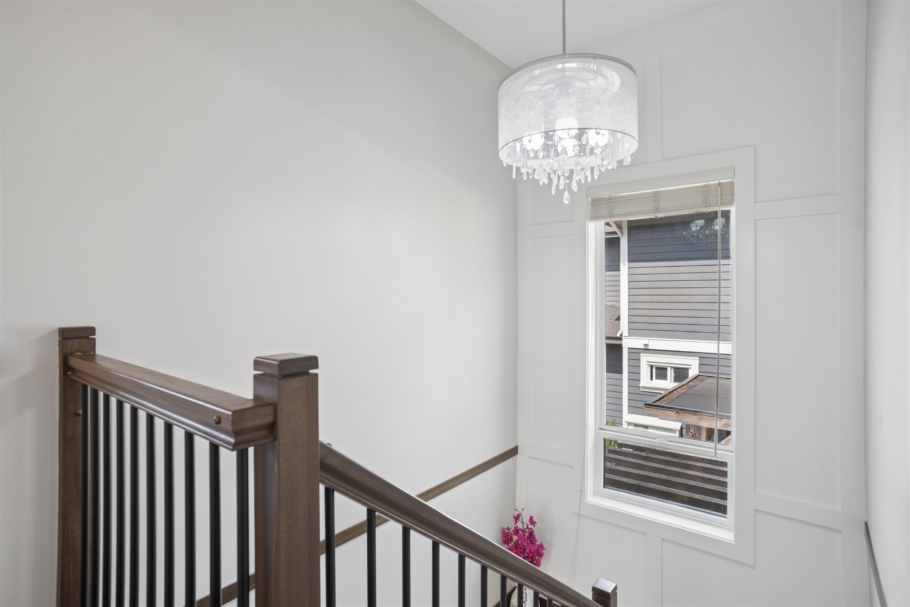 2020 Carson Court, North Vancouver, BC - Indoor Photo Showing Other Room