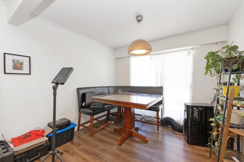 1189 Brisbane Avenue, Coquitlam, BC - Indoor