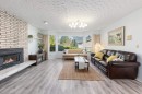 2950 Keets Drive, Coquitlam, BC  - Indoor Photo Showing Living Room With Fireplace 