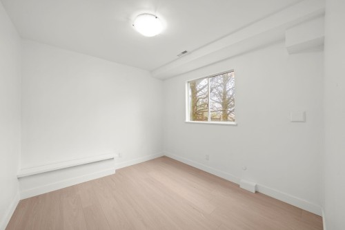 115 Warrick Street, Coquitlam, BC - Indoor Photo Showing Other Room