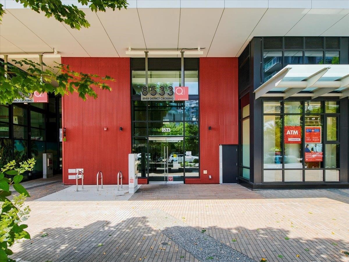 302-8533 River District Crossing, Vancouver, BC -