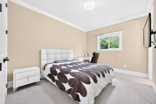 9491 Glenbrook Drive, Richmond, BC - Indoor Photo Showing Bedroom
