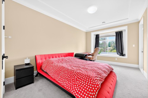 9491 Glenbrook Drive, Richmond, BC - Indoor Photo Showing Bedroom
