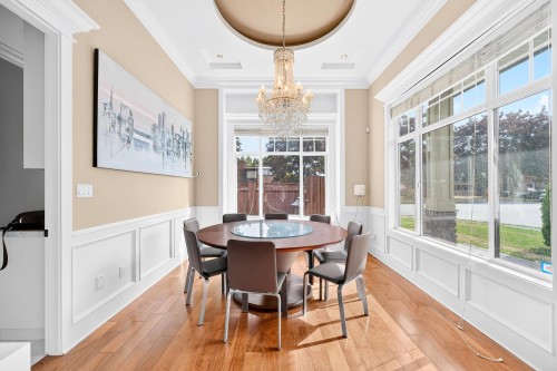 9491 Glenbrook Drive, Richmond, BC - Indoor Photo Showing Dining Room