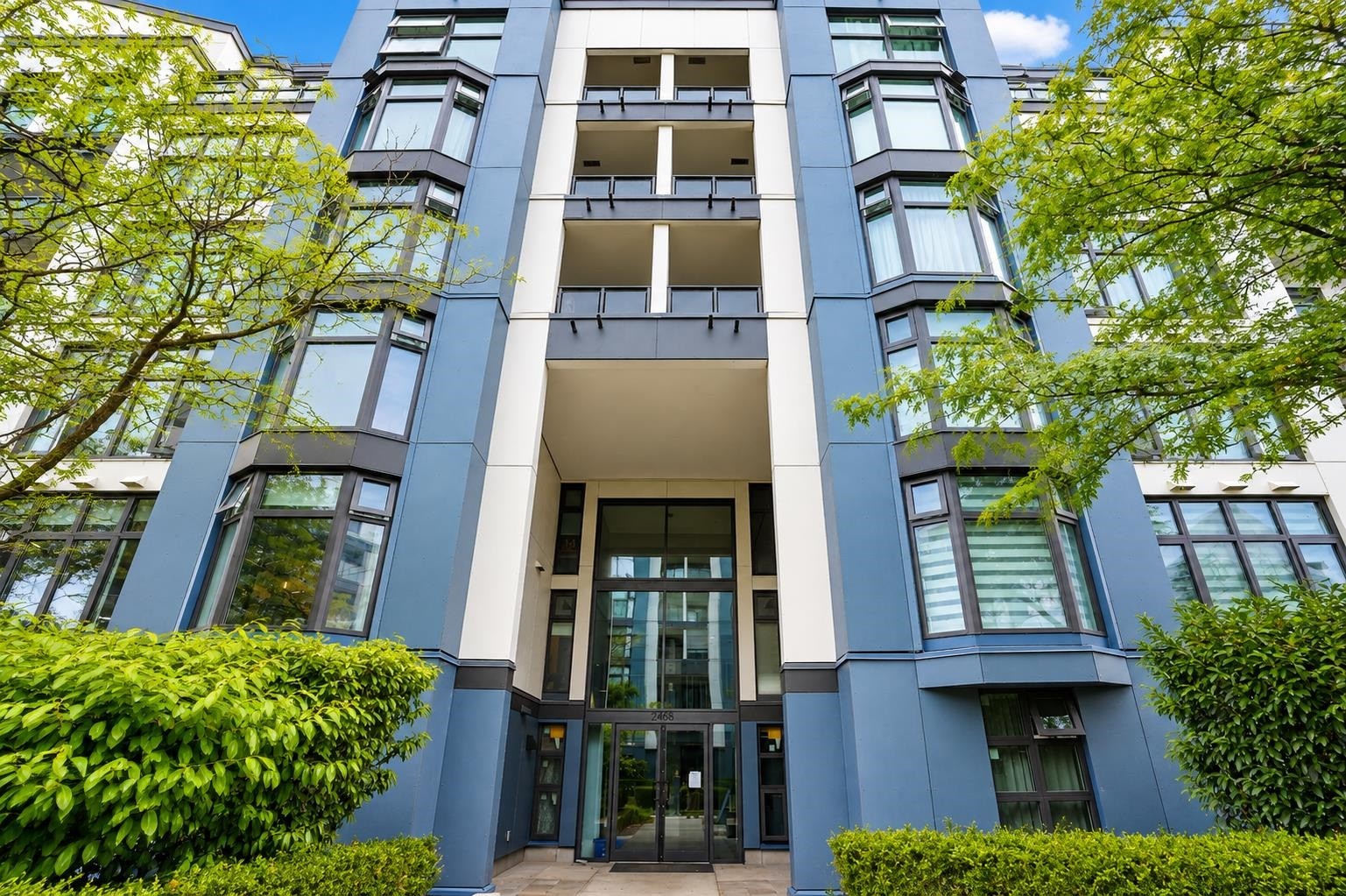 603-2468 Broadway E, Vancouver, BC - Outdoor