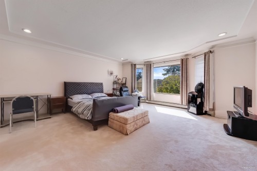 7038 Bridge Street, Richmond, BC - Indoor Photo Showing Other Room