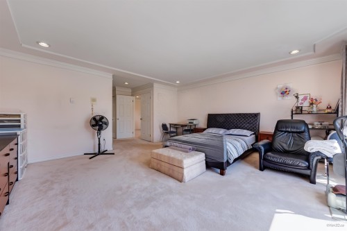 7038 Bridge Street, Richmond, BC - Indoor Photo Showing Bedroom