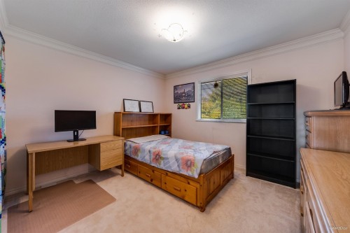 7038 Bridge Street, Richmond, BC - Indoor Photo Showing Bedroom