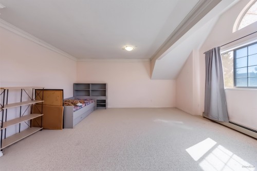 7038 Bridge Street, Richmond, BC - Indoor Photo Showing Other Room