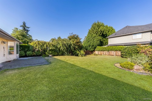 7038 Bridge Street, Richmond, BC - Outdoor