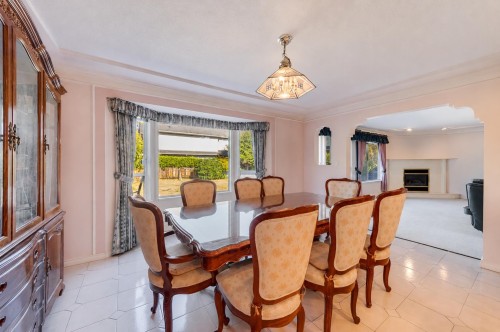 7038 Bridge Street, Richmond, BC - Indoor Photo Showing Dining Room