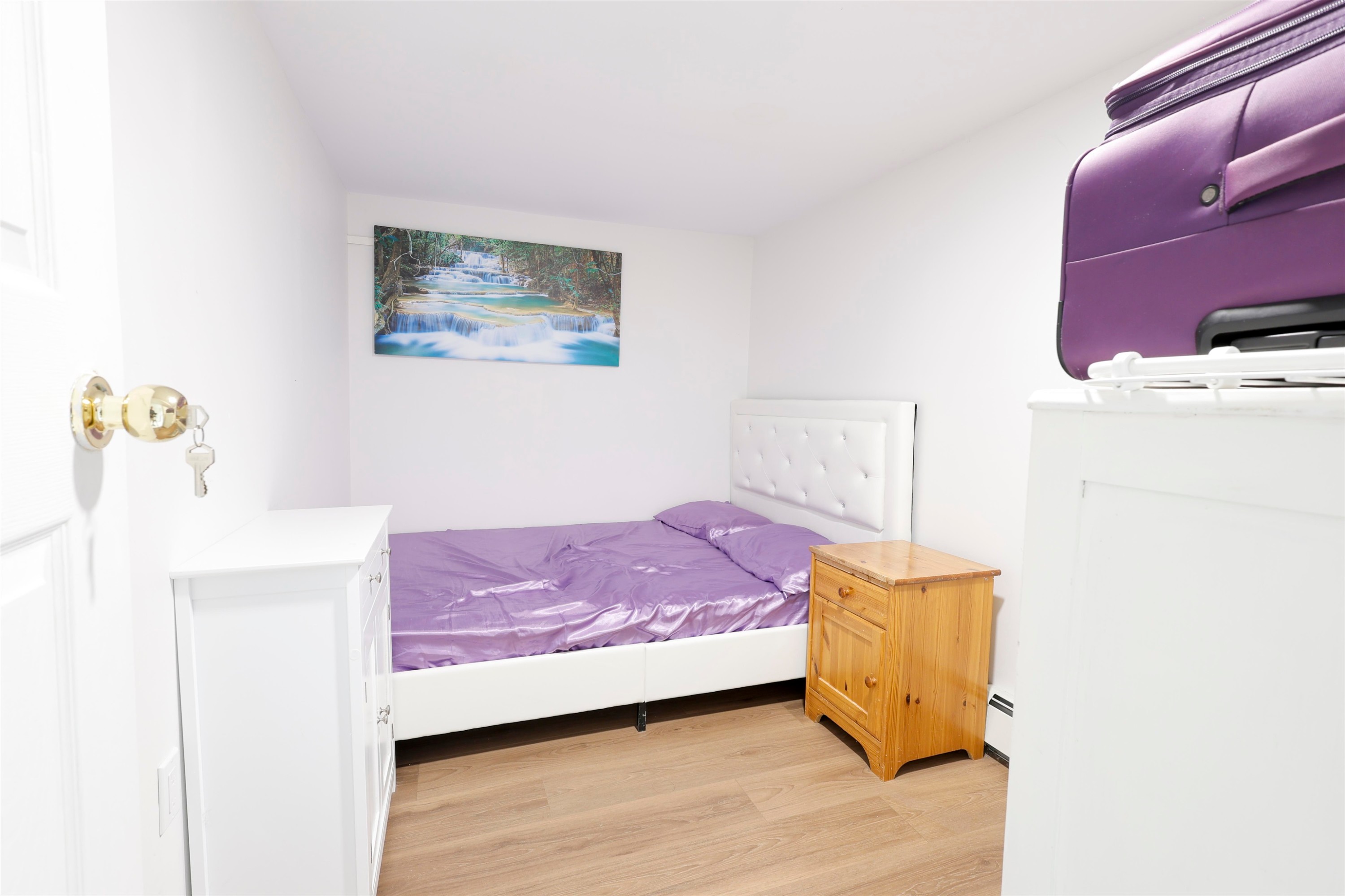 3874 13Th Avenue W, Vancouver, BC - Indoor Photo Showing Bedroom