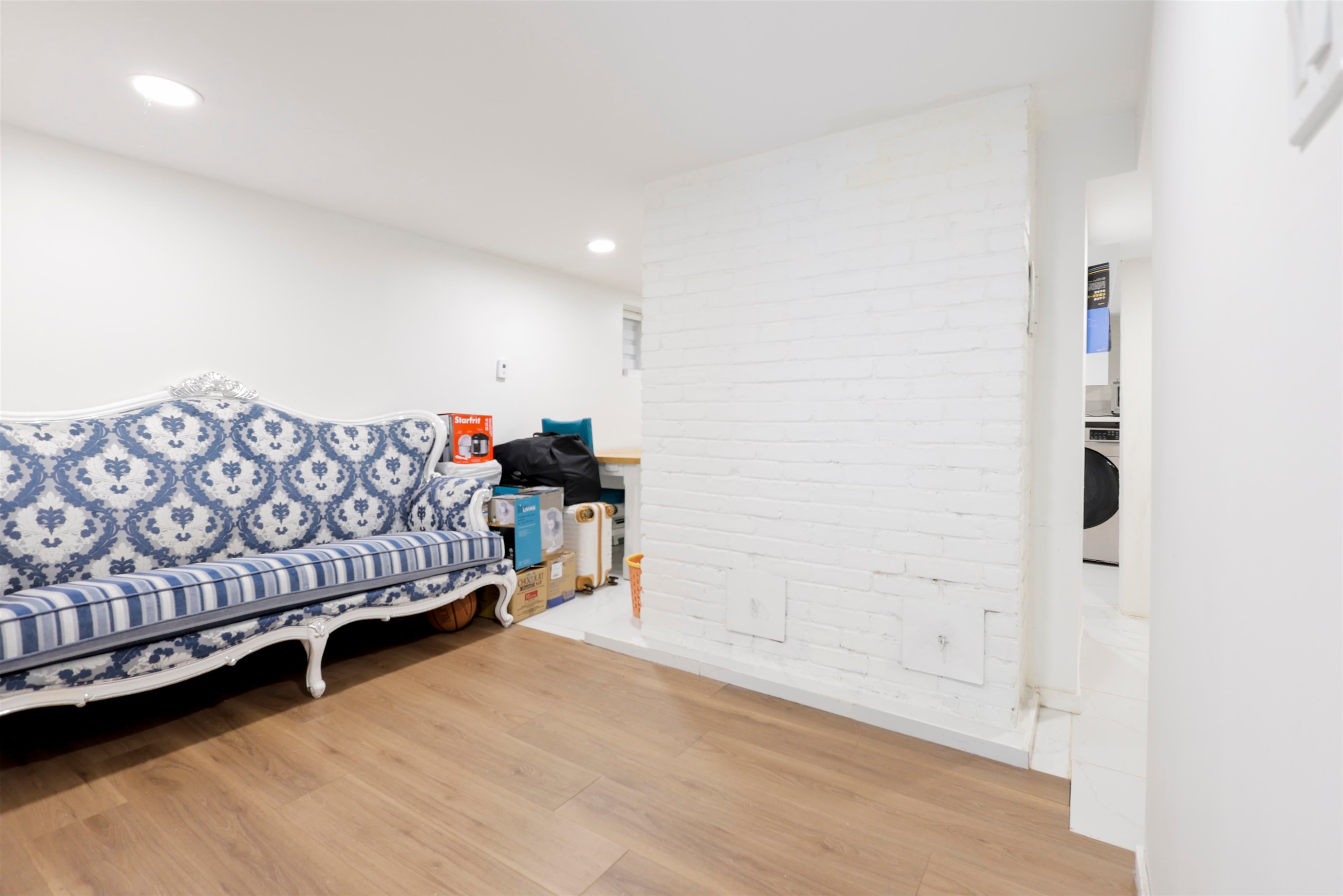 3874 13Th Avenue W, Vancouver, BC - Indoor Photo Showing Other Room
