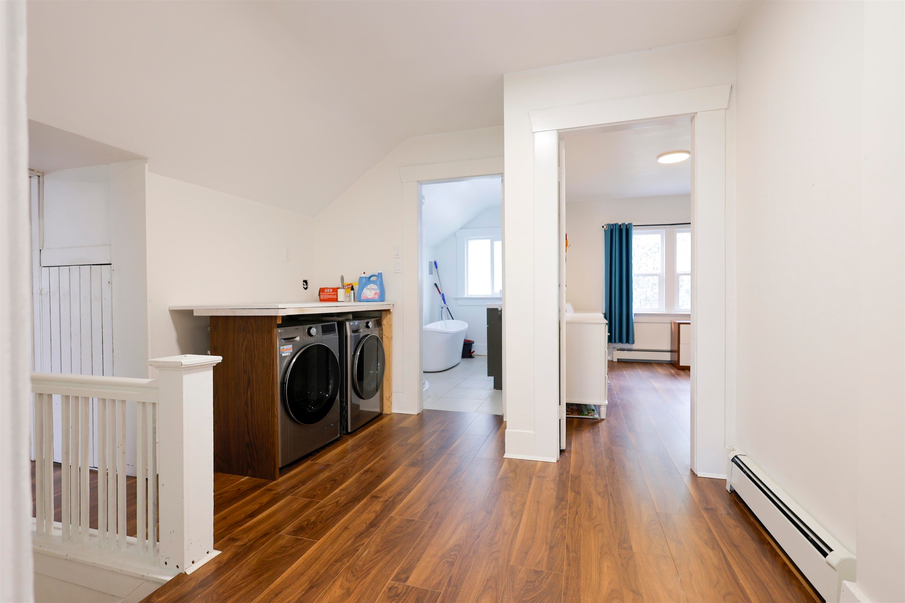 3874 13Th Avenue W, Vancouver, BC - Indoor Photo Showing Laundry Room