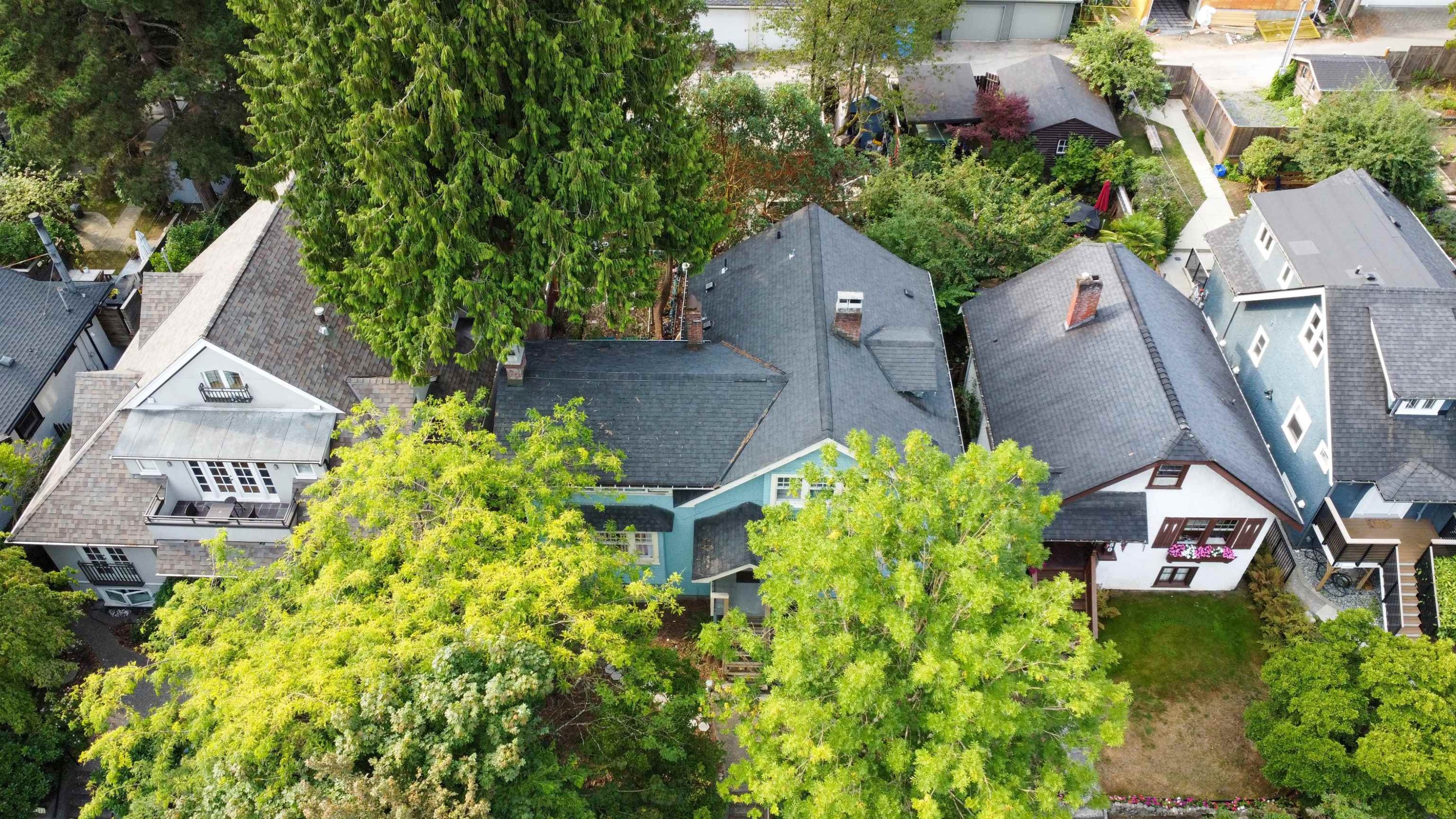 3874 13Th Avenue W, Vancouver, BC - Outdoor With View