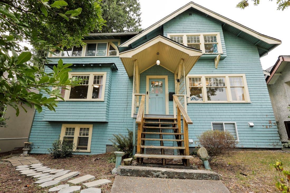 3874 13Th Avenue W, Vancouver, BC - Outdoor With Facade