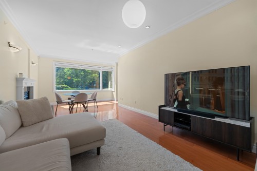 2189 Argyle Avenue, West Vancouver, BC - Indoor Photo Showing Living Room