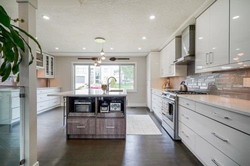 1930 Orland Drive, Coquitlam, BC - Indoor Photo Showing Kitchen With Upgraded Kitchen