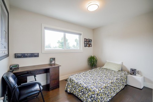 1930 Orland Drive, Coquitlam, BC - Indoor Photo Showing Bedroom