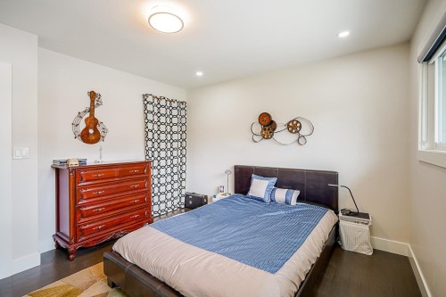 1930 Orland Drive, Coquitlam, BC - Indoor Photo Showing Bedroom