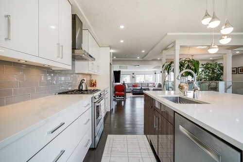 1930 Orland Drive, Coquitlam, BC - Indoor Photo Showing Kitchen With Upgraded Kitchen