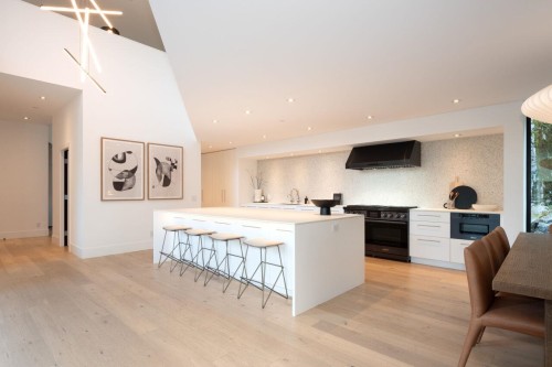 4181 Rose Crescent, West Vancouver, BC - Indoor Photo Showing Kitchen