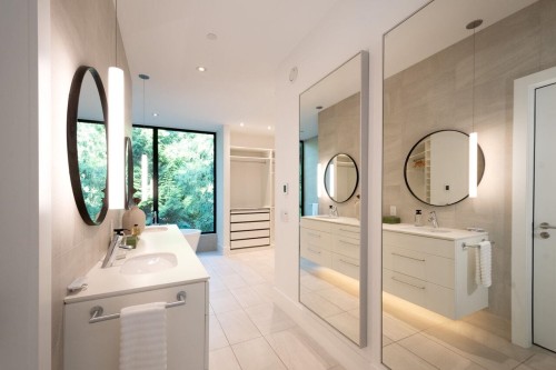 4181 Rose Crescent, West Vancouver, BC - Indoor Photo Showing Bathroom
