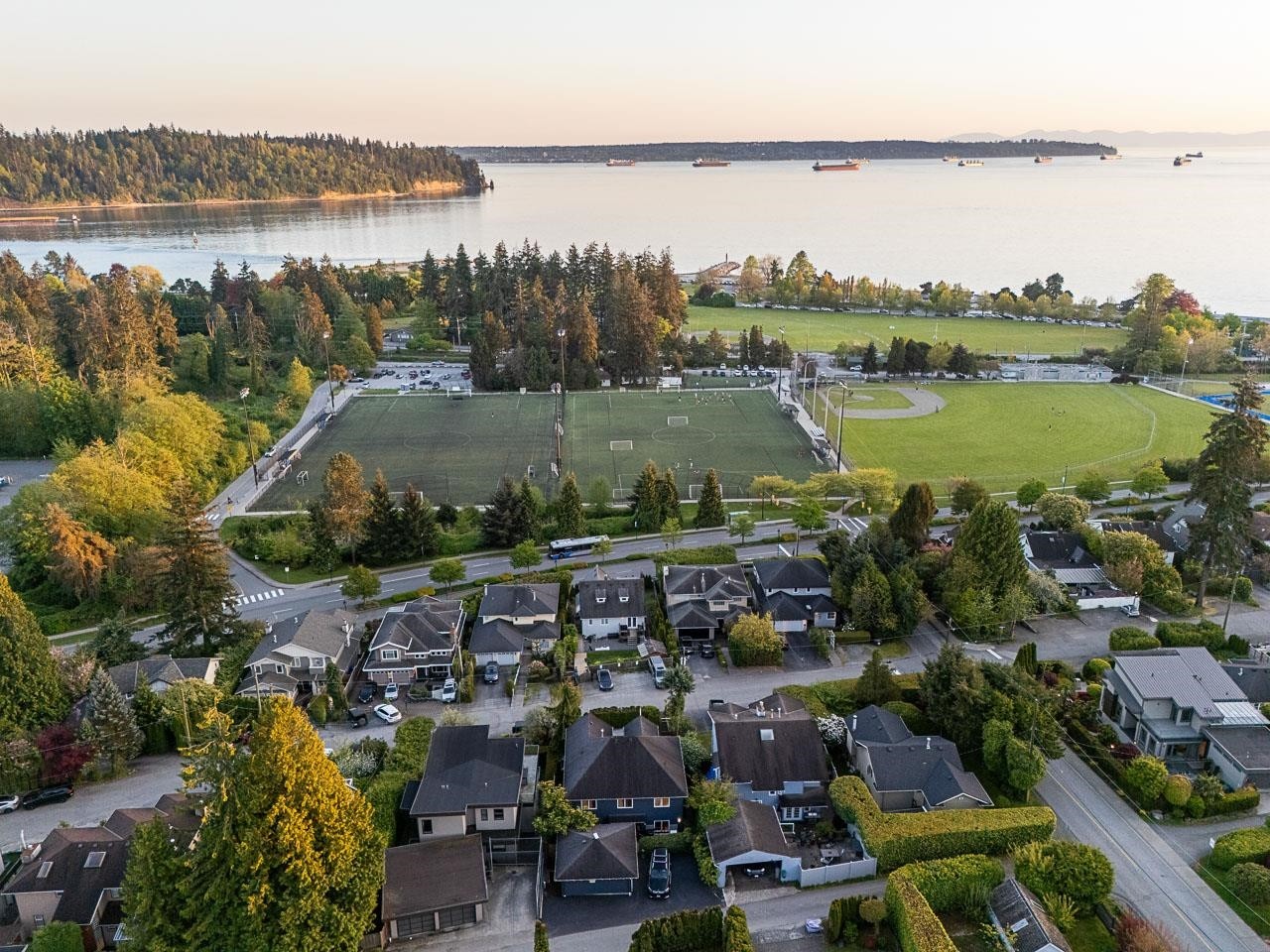 1075 Esplanade Avenue, West Vancouver, BC - Outdoor With Body Of Water With View