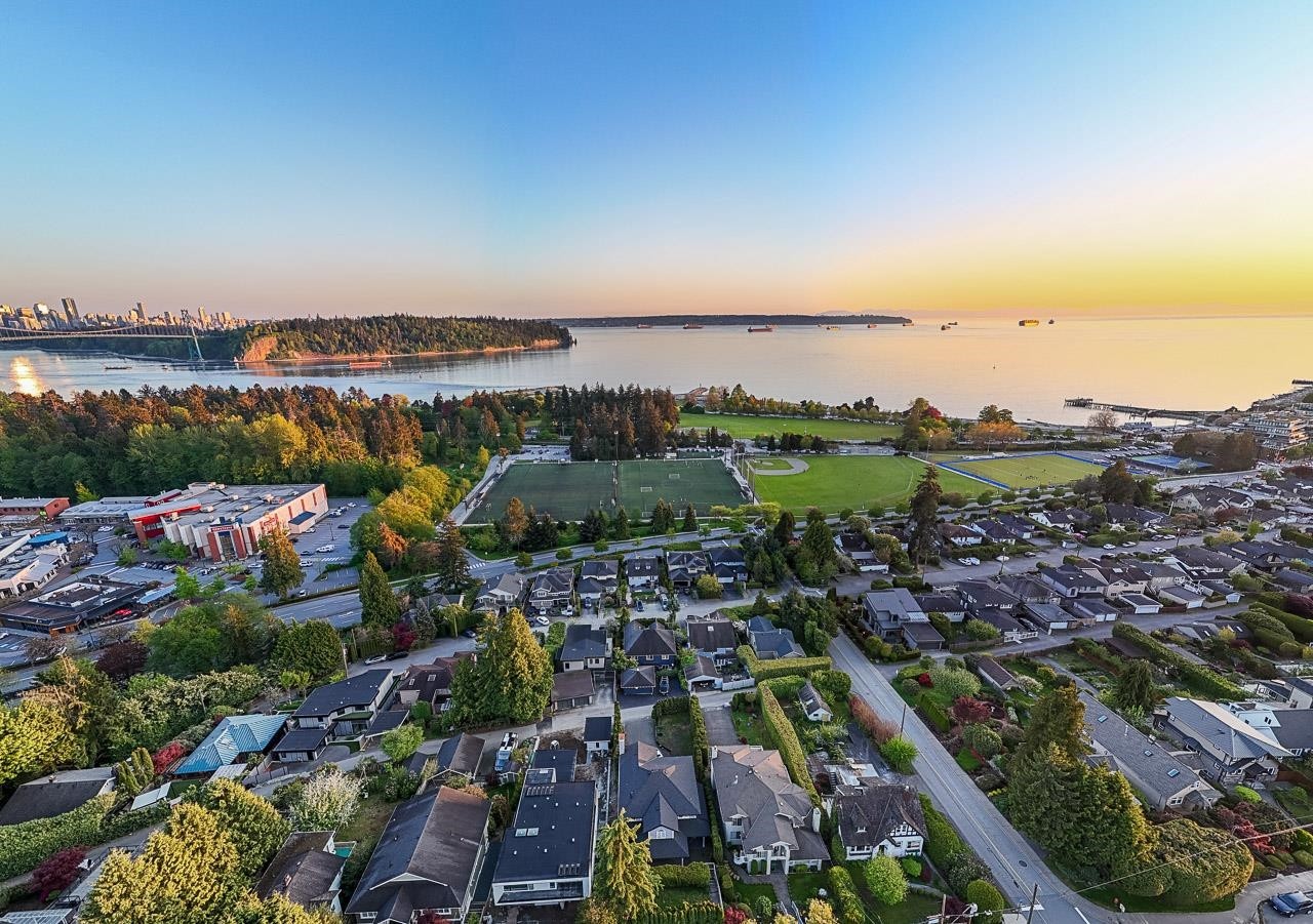 1075 Esplanade Avenue, West Vancouver, BC - Outdoor With Body Of Water With View