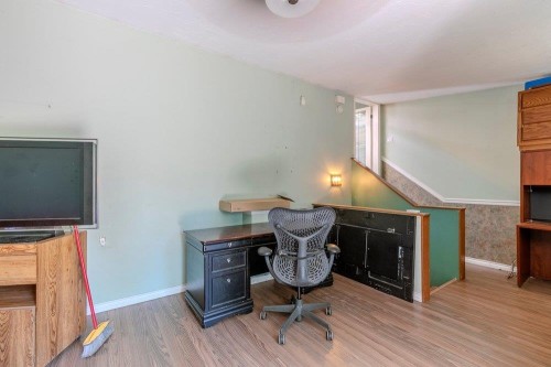 640 Clarke Road, Coquitlam, BC - Indoor Photo Showing Office