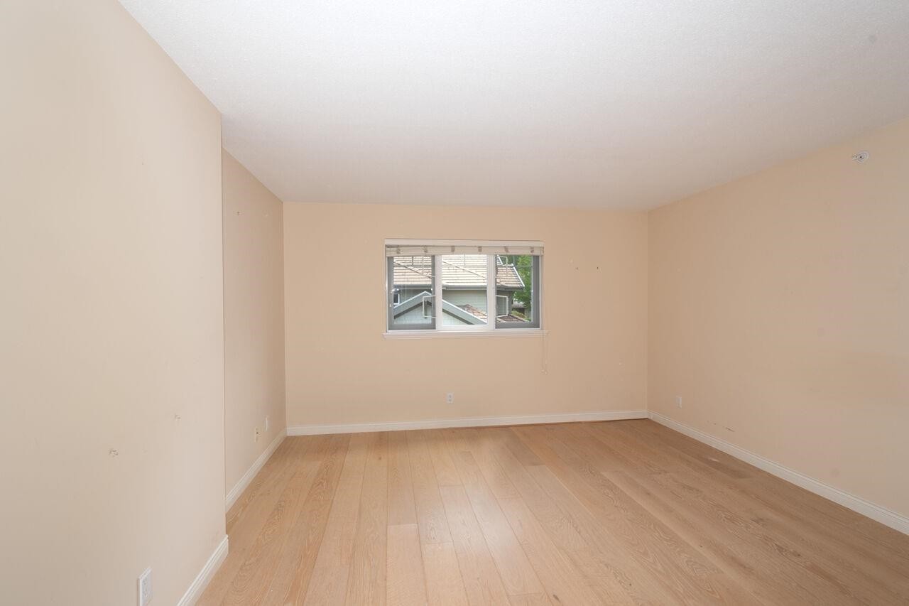 43 Point Terrace, West Vancouver, BC - Indoor Photo Showing Other Room