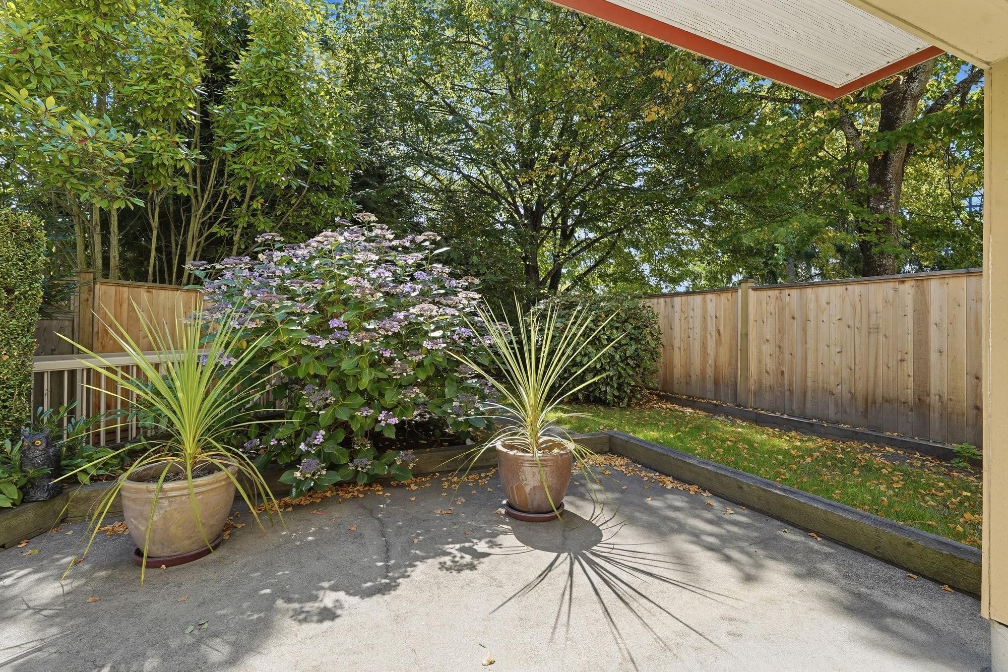 103-1118 55 Street, Delta, BC - Outdoor