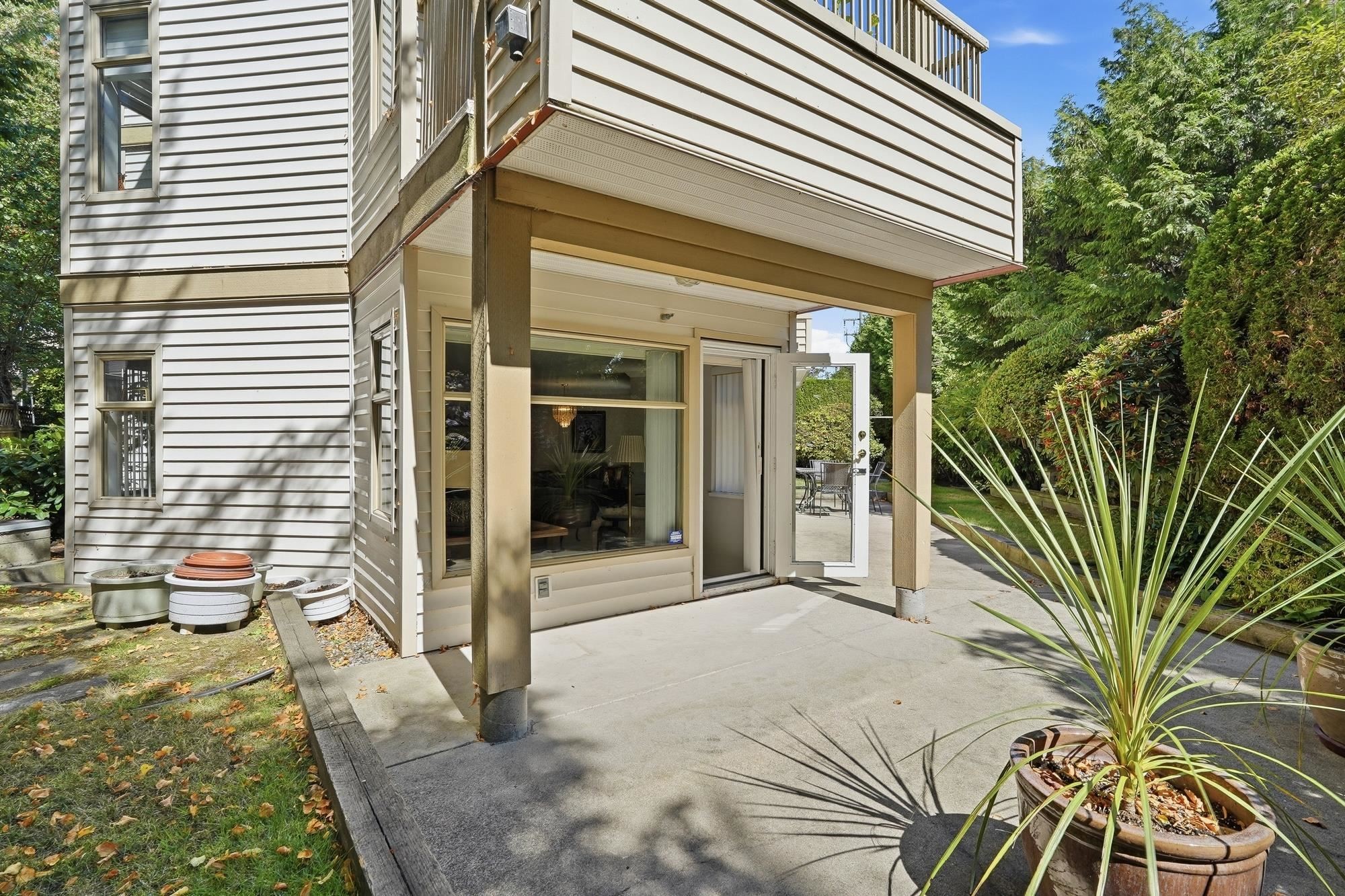 103-1118 55 Street, Delta, BC - Outdoor With Deck Patio Veranda