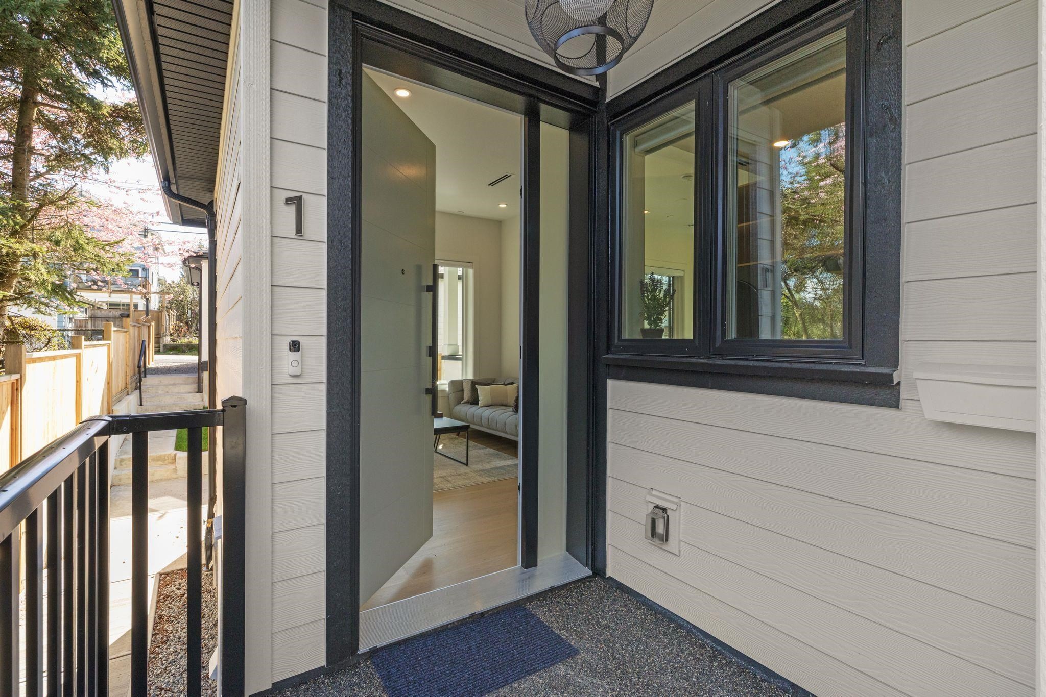 2138 Venables Street, Vancouver, BC - Outdoor With Exterior