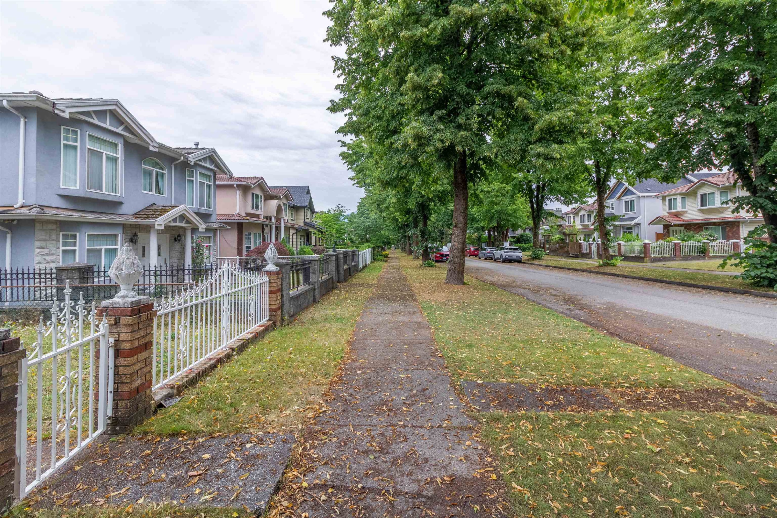 4467 Perry Street, Vancouver, BC - Outdoor