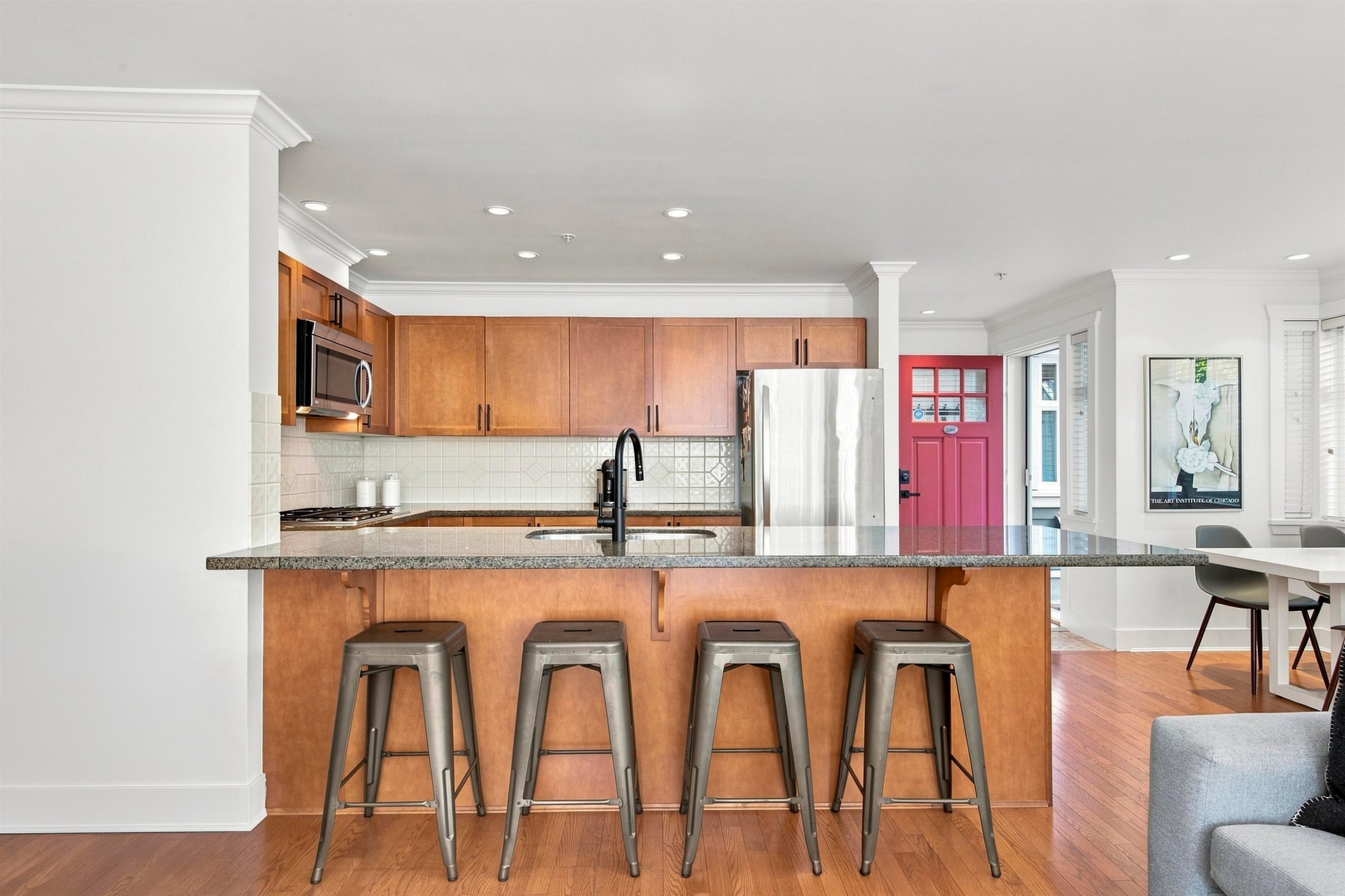 2460 Sasamat Street, Vancouver, BC - Indoor