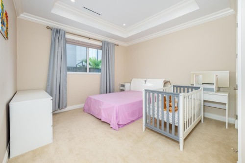 8411 Fairhurst Road, Richmond, BC - Indoor Photo Showing Bedroom