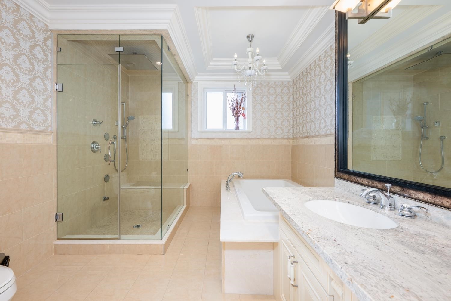 8411 Fairhurst Road, Richmond, BC - Indoor Photo Showing Bathroom