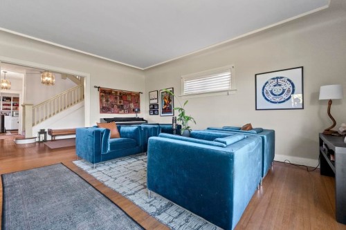 4540 3Rd Avenue W, Vancouver, BC - Indoor