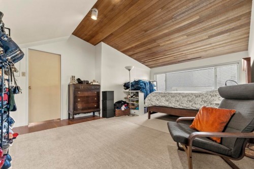 4540 3Rd Avenue W, Vancouver, BC - Indoor