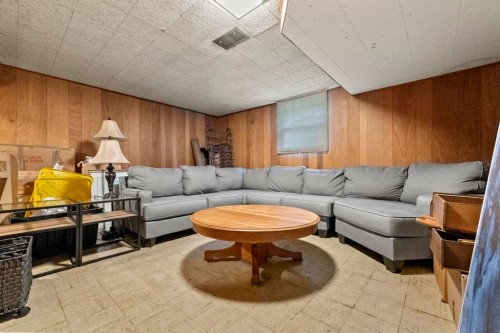 4540 3Rd Avenue W, Vancouver, BC - Indoor Photo Showing Living Room
