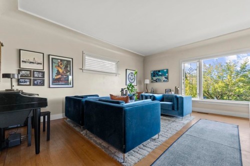 4540 3Rd Avenue W, Vancouver, BC - Indoor Photo Showing Other Room