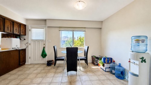 5260 Moncton Street, Richmond, BC - Indoor