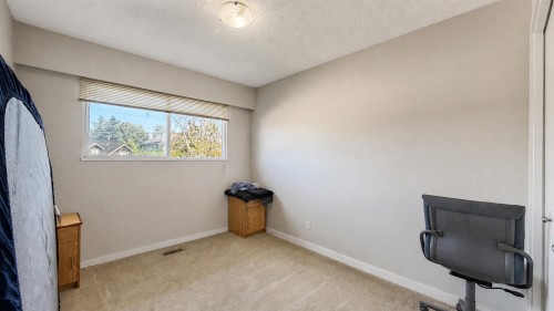 5260 Moncton Street, Richmond, BC - Indoor Photo Showing Other Room